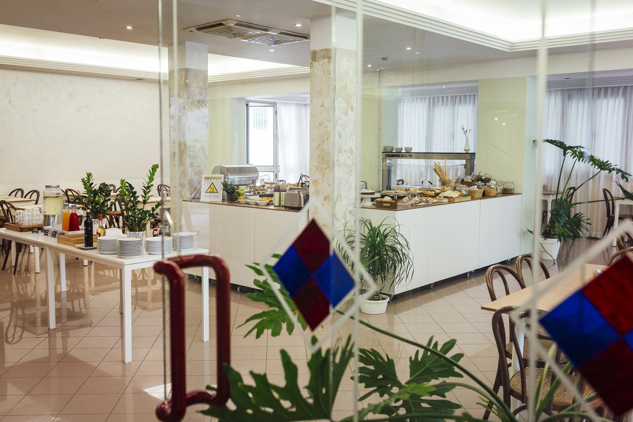 Hotel Montecarlo ريميني المظهر الخارجي الصورة